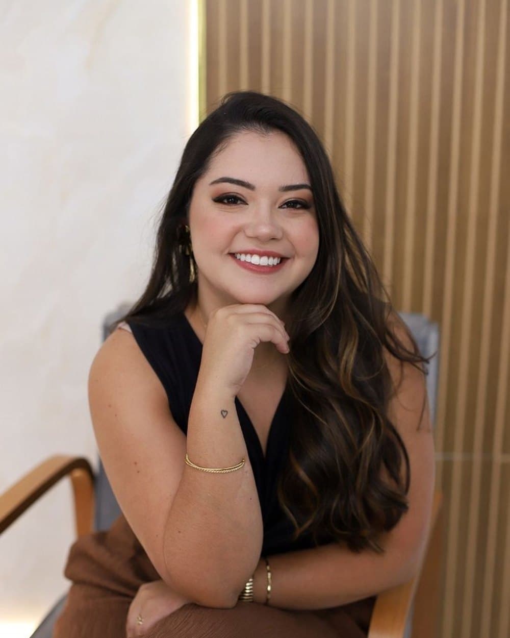 Retrato de Dra. Renata S. de Freitas, Cirurgiã-dentista